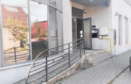 Cladire cu 3 spatii comerciale individuale, zona centrala, Radauti