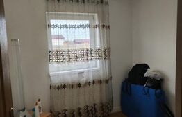 Casa +teren 660mp, zona linistita , Siret