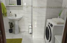 Apartament decomandat 3 camere, 90mp, zona Lac, Radauti