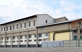 Spatiu industrial, 1890 mp + teren 10450 mp, zona Burdujeni