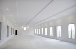 Spatiu industrial, 1890 mp + teren 10450 mp, zona Burdujeni