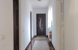 Casă de vânzare în Gura Humorului + teren generos