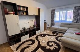 Apartament cu 3 camere, 106 mp, zona Obcini