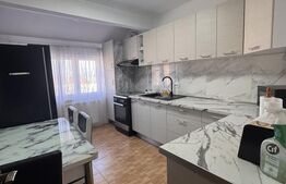 Apartament cu 3 camere, 106 mp, zona Obcini