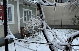Casa batraneasca, 90mp, 1300mp teren, loc.Hancea-com.Veresti