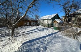 Casa batraneasca , teren 1000 mp, zona Călinești