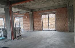 Spatiu comercial cafenea, 3 incaperi, 110 mp, zona Centrala