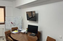 Apartament 2 camere, 52 mp, decomandat, etaj intermediar, zona Zamca