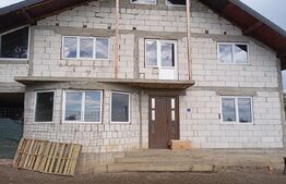 Casa individuala, la rosu, 3 camere, 226 mp, 500 mp de teren, zona Mihoveni
