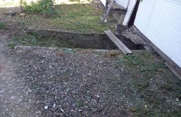 Casa individuala, 6 camere, 100mp, 1700 mp teren, zona loc.Patrauti