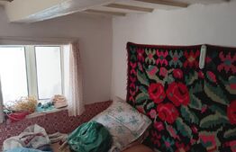 Casa cu 3 camere + 1800mp teren, Siret