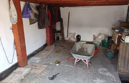 Casa cu 3 camere + 1800mp teren, Siret