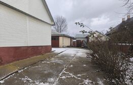 Casa cu 3 camere + 1800mp teren, Siret