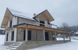 Casă la roșu, 6 camere, 167 mp, în zona Cozănești, Suceava