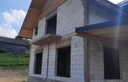 Casă la roșu, 6 camere, 167 mp, în zona Cozănești, Suceava