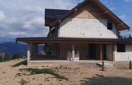 Casă la roșu, 6 camere, 167 mp, în zona Cozănești, Suceava