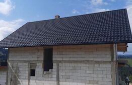 Casă la roșu, 6 camere, 167 mp, în zona Cozănești, Suceava