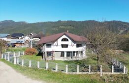 Casa la gri, 400 mp, Campulung Moldovenesc 