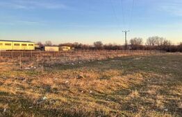 Teren intravilan, 4184 mp, front 27 ml, Radauti,  Calea Bucovinei