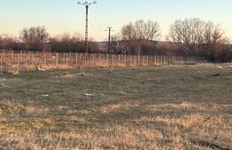 Teren intravilan, 4184 mp, front 27 ml, Radauti,  Calea Bucovinei