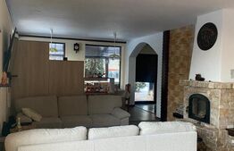 Casa de vanzare, cu 4  camere, 268 mp + teren 786 mp, zona-Moara