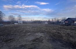 Teren intravilan, 1700 mp, deschidere la drum, Siret