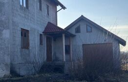 Casa la rosu, central, Radauti