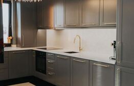 Apartament modern cu 3 camere, 98 mp, etaj 3, bloc nou, zona Centrala