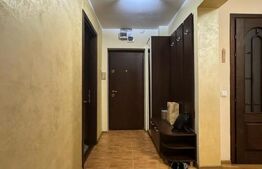 Apartament 3 camere, 62 mp, decomandat, zona Marasesti