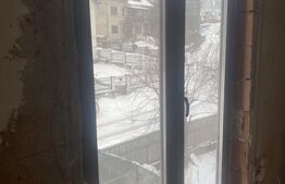 Pensiune la roșu de vanzare, 18 camere, 726 mp, zona Vatra Dornei