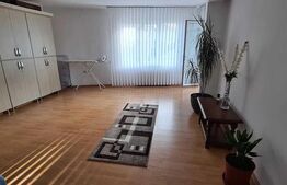 Apartament de vanzare, cu 4 camere, 120 mp, etaj intermediar, zona Obcini