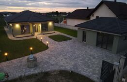 Casa individuala 195mp+2000mp teren, zona Volovat, Radauti