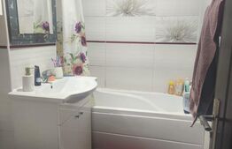 Apartament 3 camere, zona Piata Mica, etaj 3, Radauti