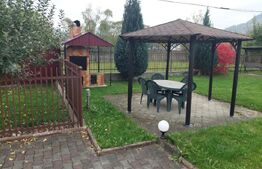 Casă de vânzare, cu 6 camere, 300 mp, spațioasă, în Câmpulung Moldovenesc