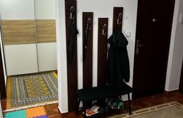 Apartament de vanzare, etaj 1, 4 camere, 70 mp, decomandat, zona Moldova