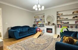 Apartament cu 3 camere, 97 mp, etaj intermediar, decomandat, zona Centrala