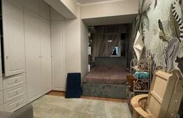 Apartament cu 3 camere, 97 mp, etaj intermediar, decomandat, zona Centrala