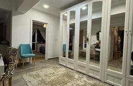 Apartament cu 3 camere, 97 mp, etaj intermediar, decomandat, zona Centrala