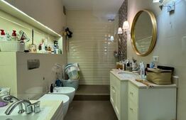 Apartament cu 3 camere, 97 mp, etaj intermediar, decomandat, zona Centrala