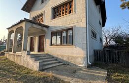 Casă individuală, 290 mp, P+M, 300 mp teren, zona Salcea 