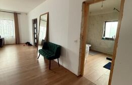 Casa pe parter, 4 camere, 5000 mp teren, zona Lipoveni