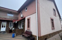 Casa zona centrala 300mp, 700mp teren, Radauti