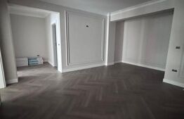 Apartament 3 camere, bloc nou, etaj intermediar