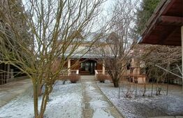  Casa deosebita , teren 2000mp, Radauti