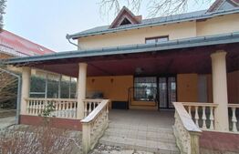  Casa deosebita , teren 2000mp, Radauti