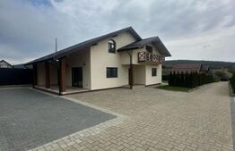 Casa individuala, cu 5 camere, 160 mp utili, zona Patrauti