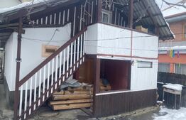 Casa de vanzare, cu 3 camere, 76 mp + anexă 20 mp, zona Vatra Dornei