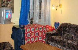 Casa de vanzare, cu 3 camere, 76 mp + anexă 20 mp, zona Vatra Dornei