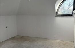 Casă cu 6 camere, 160 mp, și teren generos de 900 mp, loc. Ciprian Porumbescu