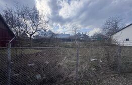 Casa demolabila, teren 1000mp, centru , Radauti